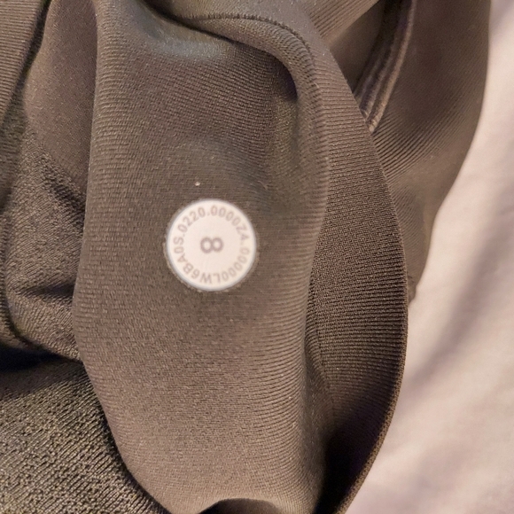 Lululemon Athletica Dark Olive Cropped Leggings - 8 - Picture 7 of 7